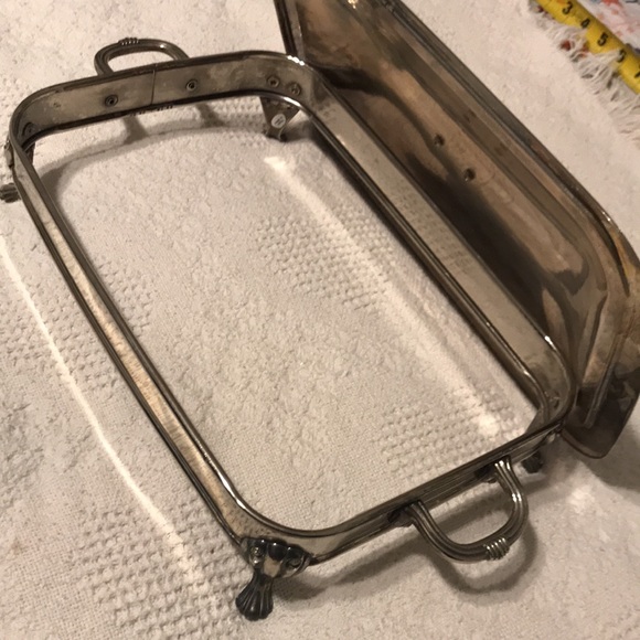 Silver Serving Stand with glass missing - Picture 2 of 10